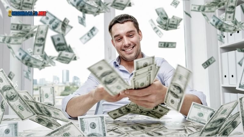 Có Nên Chơi Cá Độ Bóng Đá? Lợi Ích & Rủi Ro Cần Biết 2 co-nen-choi-ca-do-bong-da-1